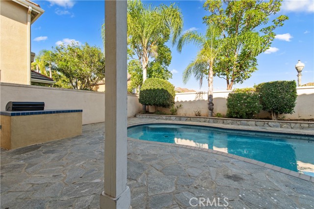 31 Versailles, Newport Coast CA: https://media.crmls.org/medias/386f8984-3cf6-4ff6-8e50-9109bb940491.jpg