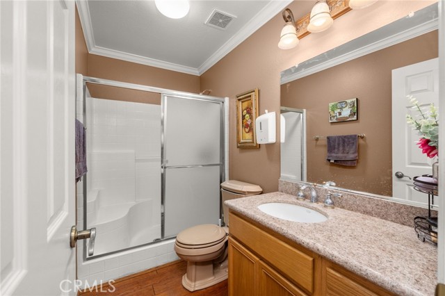 14037 Hollywood Avenue, Eastvale CA: https://media.crmls.org/medias/386fc0bf-c373-456a-b649-24ad66271631.jpg