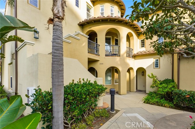 Detail Gallery Image 3 of 46 For 21245 Alanis, Huntington Beach,  CA 92648 - 3 Beds | 2/1 Baths