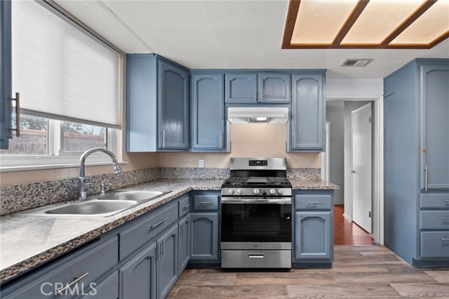 Detail Gallery Image 13 of 30 For 9952 Catawba, Fontana,  CA 92335 - 3 Beds | 2 Baths