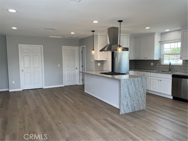 376 N Lime Street, Orange CA: https://media.crmls.org/medias/38712d71-0f34-4184-96c3-801da6cdbf62.jpg