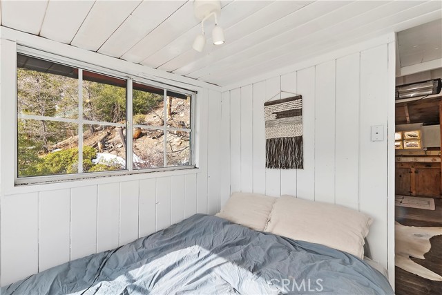 Detail Gallery Image 16 of 46 For 239 Big Bear Tract a,  Fawnskin,  CA 92333 - 1 Beds | 1 Baths