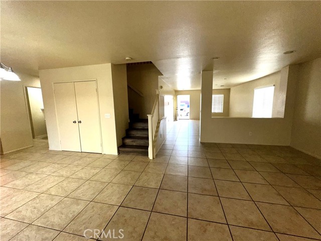 Detail Gallery Image 8 of 27 For 9374 Sapphire Ave, Hesperia,  CA 92344 - 4 Beds | 2/1 Baths