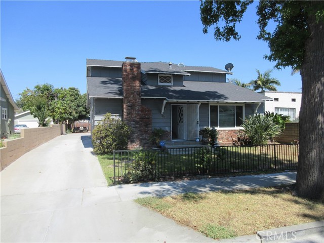 628 N Electric Avenue, Alhambra CA: https://media.crmls.org/medias/3872de77-3fd2-4123-a345-d3d4e8a12cc4.jpg