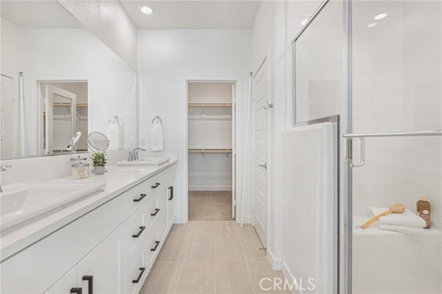 285 Lodestar, Tustin CA: https://media.crmls.org/medias/38734824-9331-4eba-953c-4e9d69f43c1f.jpg