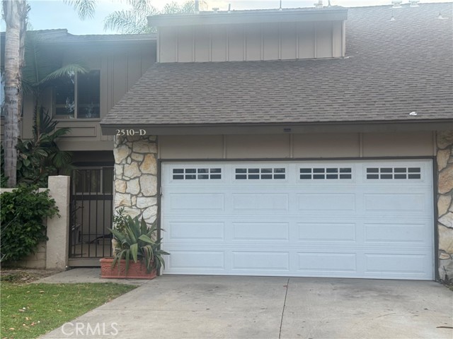 Detail Gallery Image 1 of 41 For 2510 N Tustin Avenue Ave #110,  Santa Ana,  CA 92705 - 3 Beds | 2/1 Baths