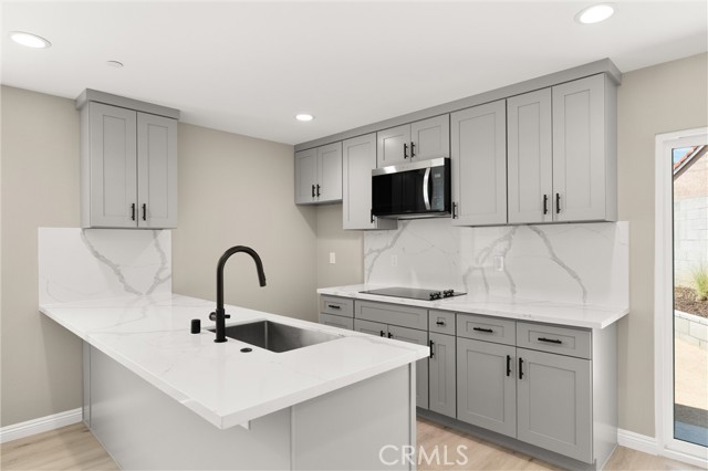 1401 Highland Street, Santa Ana CA: https://media.crmls.org/medias/3874d87f-ed33-4fc8-bb0b-31bb8c163ea5.jpg
