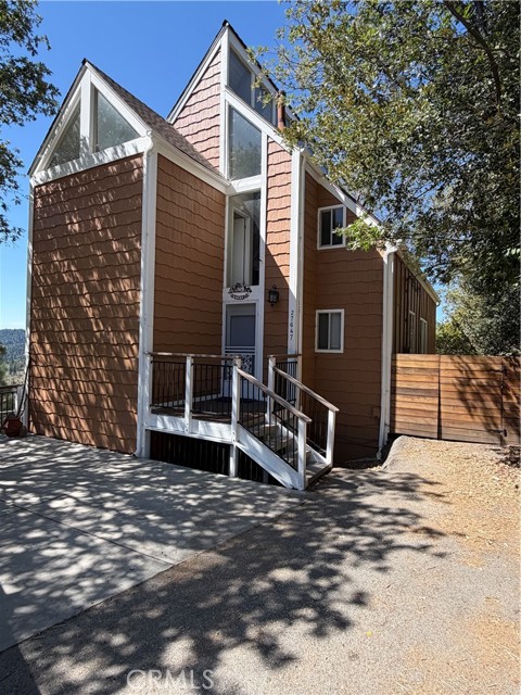 27647 Matterhorn Drive, Lake Arrowhead, CA 92352