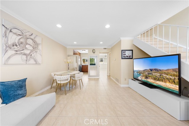 54 Kazan Street, Irvine CA: https://media.crmls.org/medias/38753ea7-ec6b-426f-9f15-b81268799a62.jpg