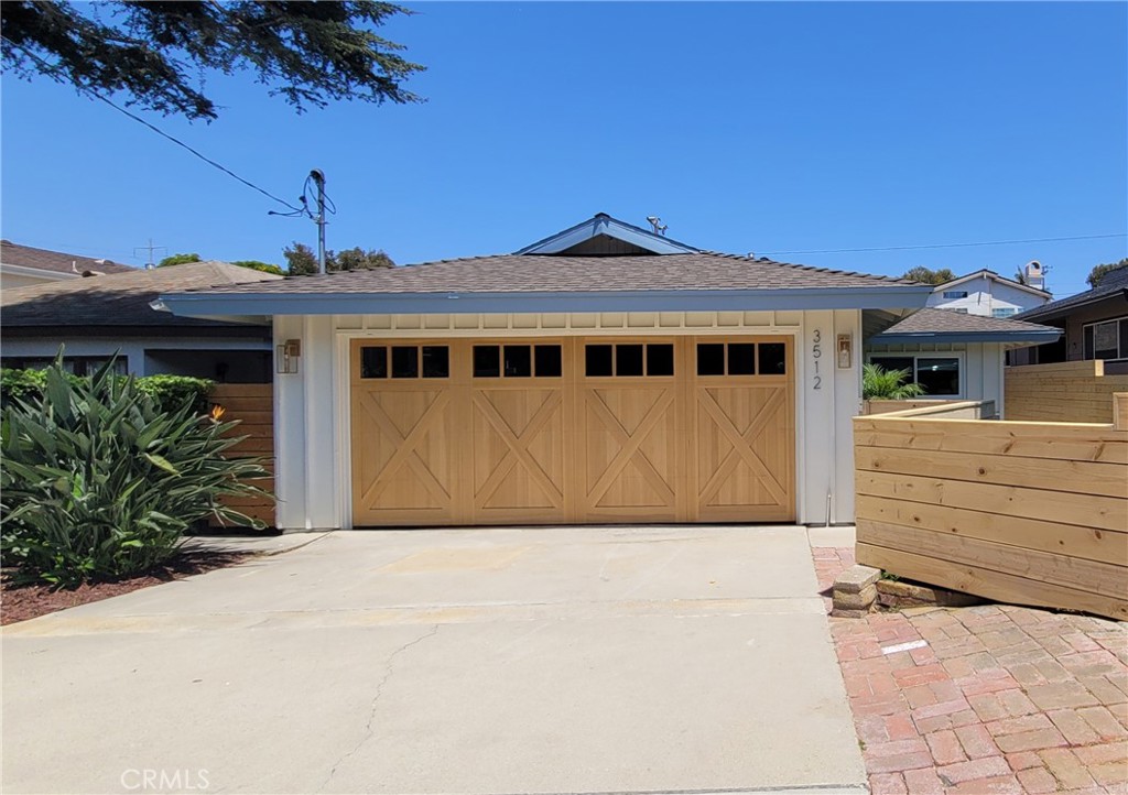 3512 Maple