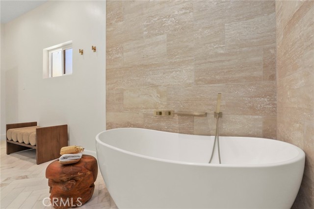 4406 Medley Place, Encino CA: https://media.crmls.org/medias/3875a506-13a2-48c8-867d-feb8512f089f.jpg