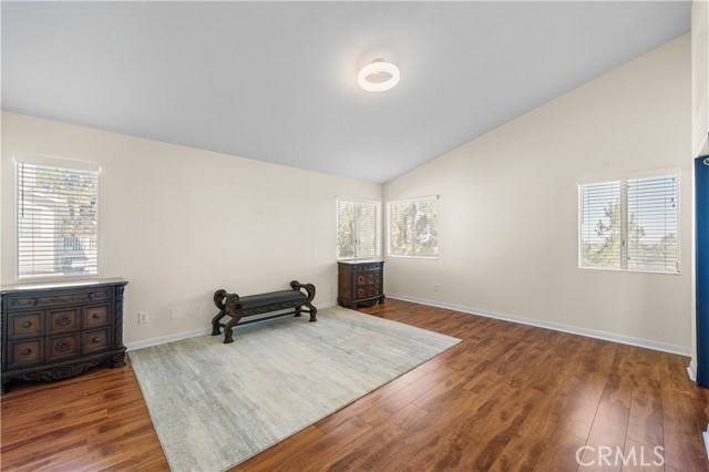 1215 Date Palm Drive, Palmdale CA: https://media.crmls.org/medias/38772612-7799-4316-89df-62d3d31e45ab.jpg