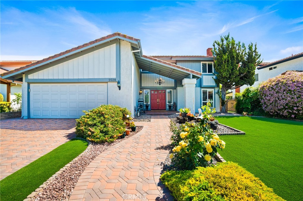 2528 Larkwood Drive