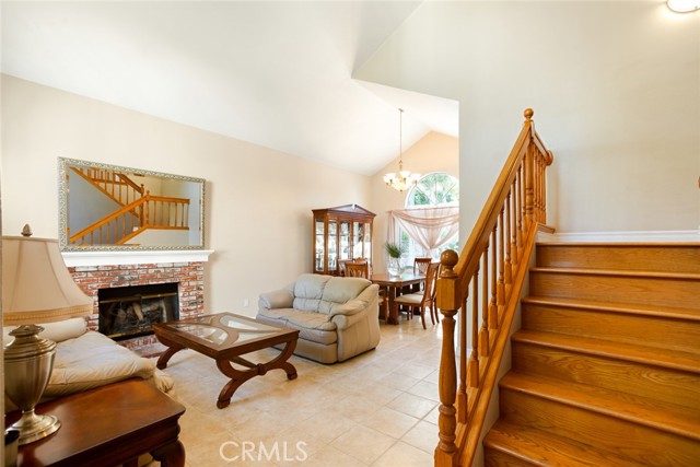 2424 Norte Vista Drive, Chino Hills CA: https://media.crmls.org/medias/3878e633-7f87-4269-9f86-2307111bd88e.jpg