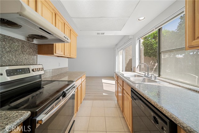 Detail Gallery Image 12 of 42 For 448 N via Pisa, Anaheim,  CA 92806 - 3 Beds | 1/1 Baths
