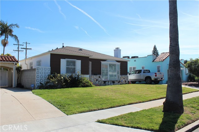 Detail Gallery Image 4 of 47 For 9812 S Denker, Los Angeles,  CA 90047 - 2 Beds | 1 Baths