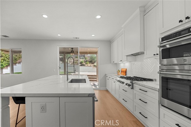34174 Altavista Drive, Temecula CA: https://media.crmls.org/medias/3879d50e-0d62-40a0-af92-8e2f5da503a5.jpg