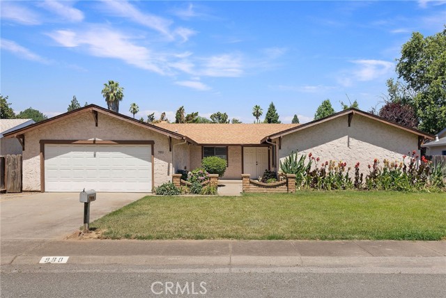 Detail Gallery Image 1 of 51 For 980 Saint Clair Dr, Chico,  CA 95926 - 4 Beds | 2 Baths