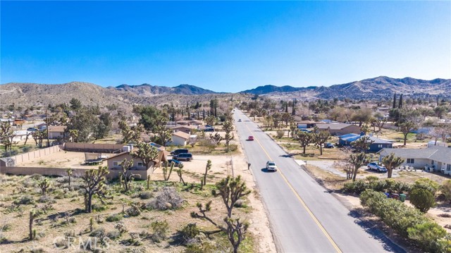 Detail Gallery Image 25 of 31 For 7411 Joshua Ln, Yucca Valley,  CA 92284 - 6 Beds | 2 Baths