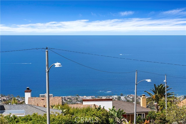 2830 Chateau Way, Laguna Beach CA: https://media.crmls.org/medias/387ac23a-e739-442e-bfe0-fc483718fd20.jpg