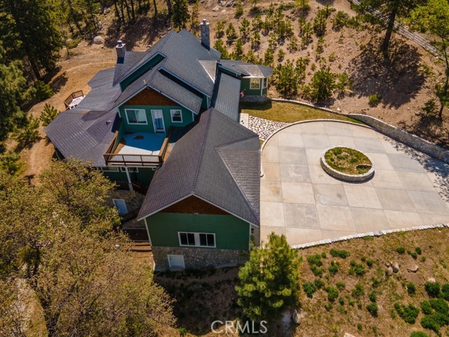 32557 Pine Cone Ct A&B, Running Springs CA: https://media.crmls.org/medias/387c1192-1917-44bf-8f56-b9fd3c230499.jpg