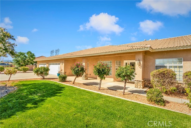 6940 Oak Vista Lane, Hesperia, CA, 92344 6940 Oak Vista Lane, Hesperia, CA, 92344