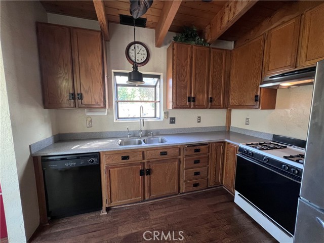32895 Marie Drive, Lake Elsinore CA: https://media.crmls.org/medias/387c5509-2dfb-42af-80f9-e00f4bce6a81.jpg