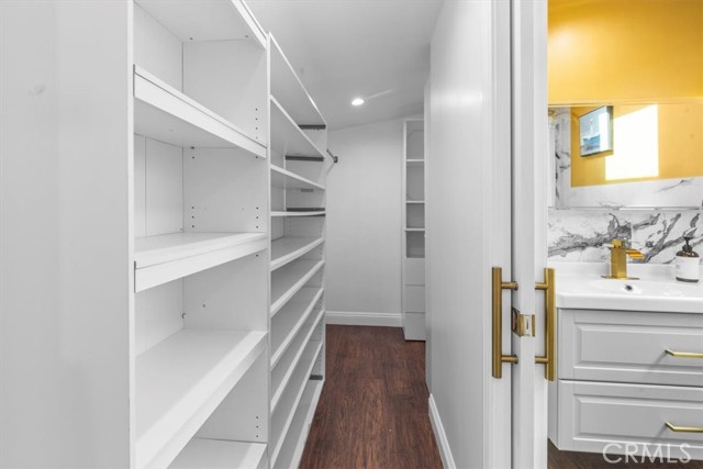 Detail Gallery Image 22 of 35 For 5201 Sale Ave, Woodland Hills,  CA 91364 - 3 Beds | 2 Baths