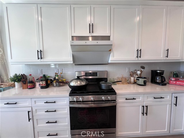 Detail Gallery Image 10 of 41 For 23816 Phoebe Dr, Corona,  CA 92883 - 5 Beds | 3 Baths