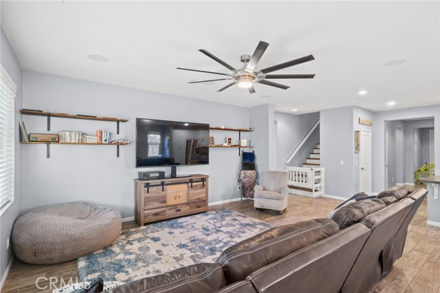 Detail Gallery Image 31 of 59 For 9705 Dutchman Peak, Bakersfield,  CA 93311 - 4 Beds | 3 Baths