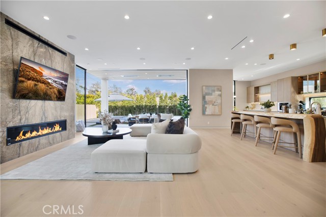 Detail Gallery Image 7 of 28 For 5170 Amestoy, Encino,  CA 91316 - 5 Beds | 6/2 Baths