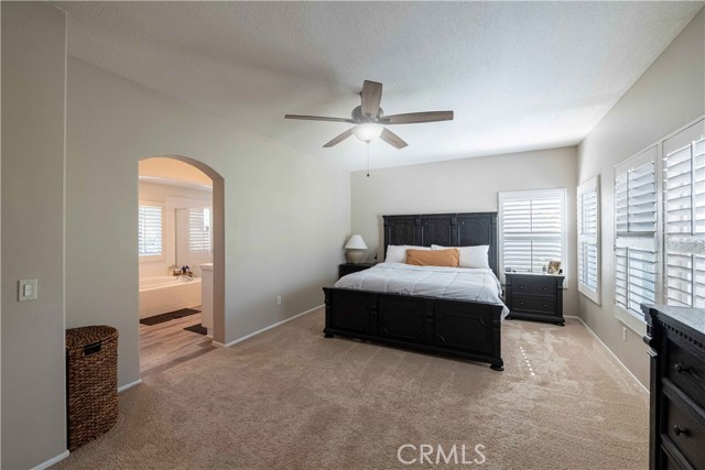 231 Knoll Ridge Road, Simi Valley CA: https://media.crmls.org/medias/387f6c85-3469-4cc5-a615-f087fadc8826.jpg