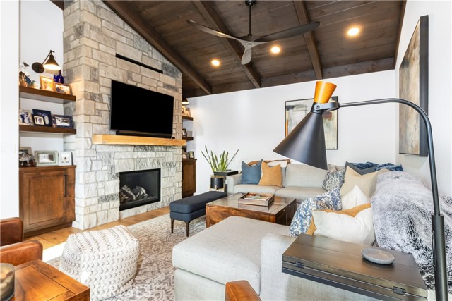 Detail Gallery Image 12 of 68 For 8214 Bass Point Rd, Lake Nacimiento,  CA 93426 - 3 Beds | 3/1 Baths