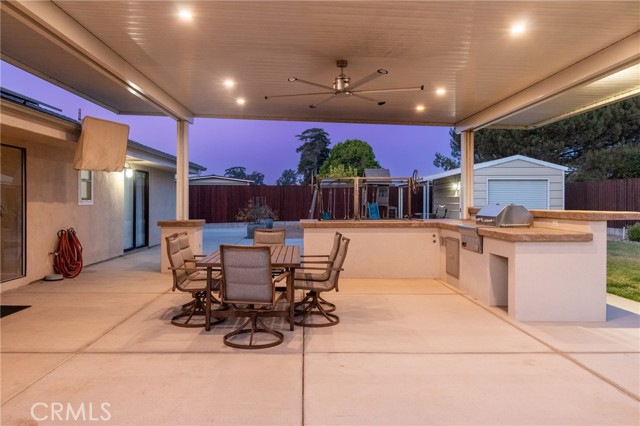 1216 Shady Glen Court, Santa Maria CA: https://media.crmls.org/medias/387fd2cc-68de-4236-8354-a71c4e44bc43.jpg