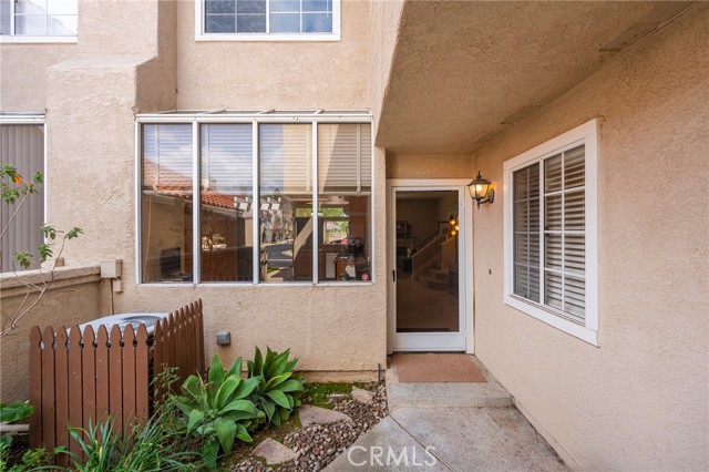 Detail Gallery Image 11 of 42 For 620 Ivywood Ln #F,  Simi Valley,  CA 93065 - 3 Beds | 2/1 Baths