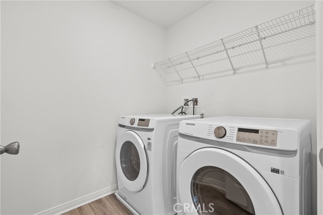 3981 E Huntington Street, Ontario CA: https://media.crmls.org/medias/387ffc54-8f99-4006-82e2-ab11e5a4f243.jpg