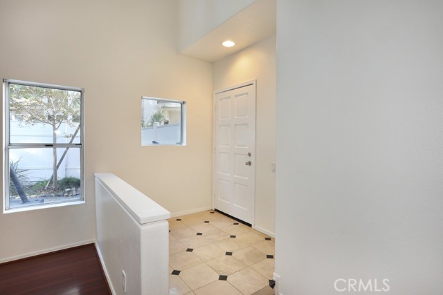 Image 3 of 50 For 961 Lone Pine