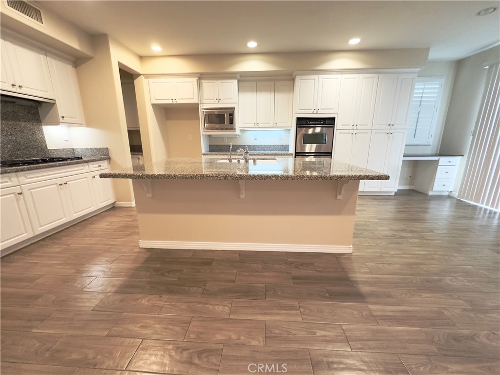 MLS #OC25255178 image #5