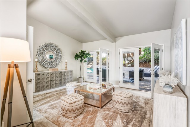 Detail Gallery Image 8 of 35 For 30175 Avenida Tranquila, Rancho Palos Verdes,  CA 90275 - 5 Beds | 2/1 Baths