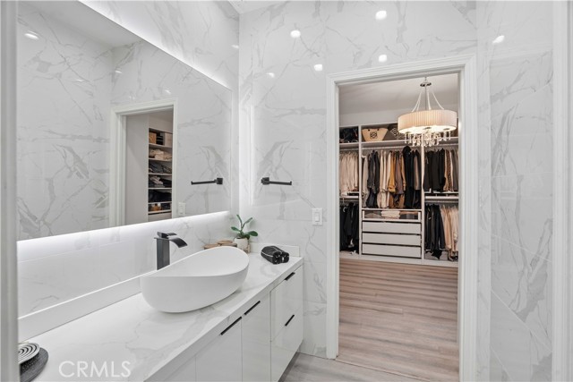 Detail Gallery Image 44 of 56 For 7600 Southby, West Hills,  CA 91304 - 5 Beds | 5 Baths