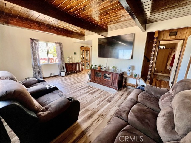 Detail Gallery Image 7 of 35 For 805 Lomita Trl, Frazier Park,  CA 93225 - 3 Beds | 2 Baths