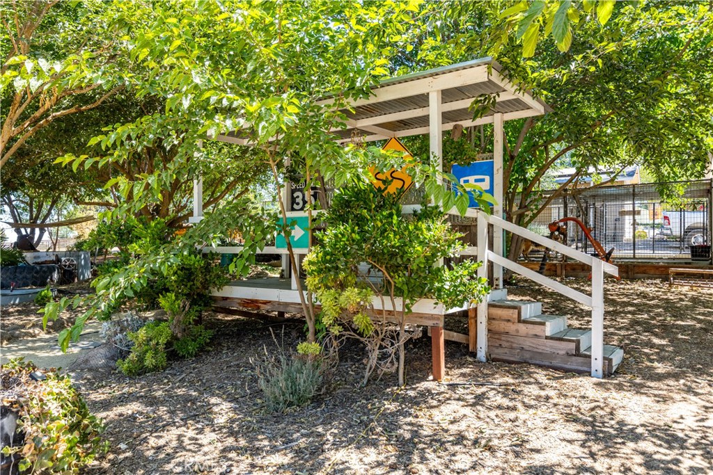 https://media.crmls.org/medias/3883459c-df02-4356-8c06-be2dfb102ca9.jpg?preset=X-Large