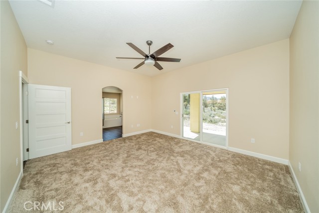 Detail Gallery Image 16 of 52 For 1525 Smoke Tree Rd, Pinon Hills,  CA 92372 - 4 Beds | 2 Baths