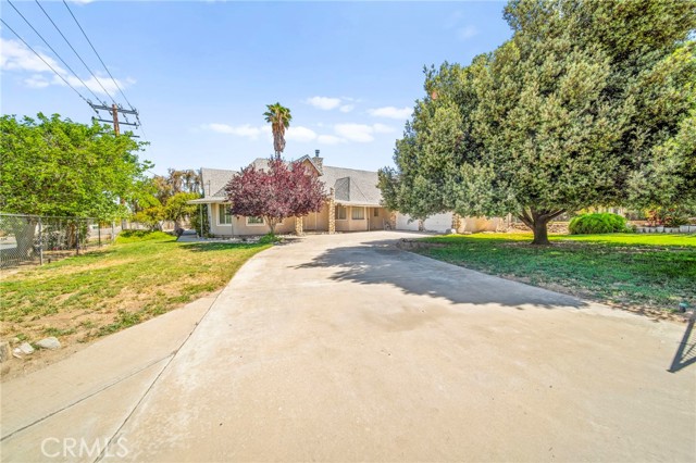 30960 Sunset Avenue, Nuevo CA: https://media.crmls.org/medias/38842b33-4ef6-4b51-8ba0-176dfb0bf370.jpg