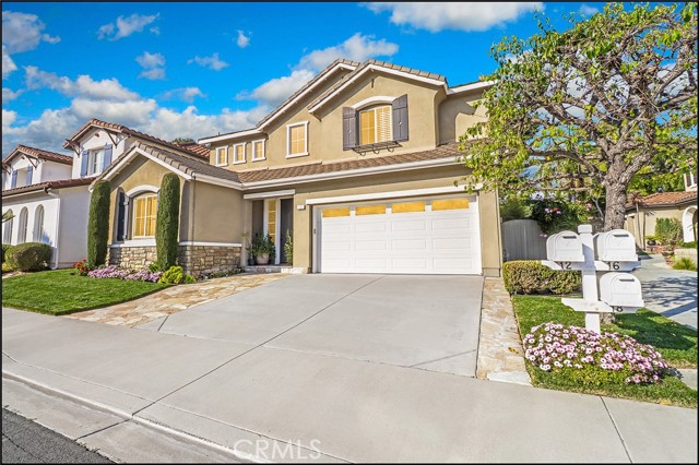 12 Lyon Ridge, Aliso Viejo CA: https://media.crmls.org/medias/38846d0b-09bd-4b71-b701-a3d41b1fb197.jpg