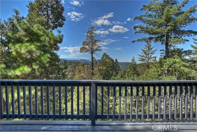 Detail Gallery Image 6 of 43 For 23796 Crest Forest Dr, Crestline,  CA 92325 - 4 Beds | 3 Baths