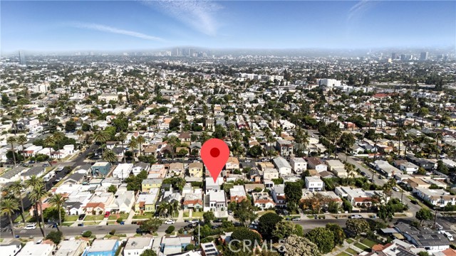 3031 3033 Vineyard Avenue, Los Angeles CA: https://media.crmls.org/medias/38850f6b-2556-47fd-b682-0b92fe8dac67.jpg