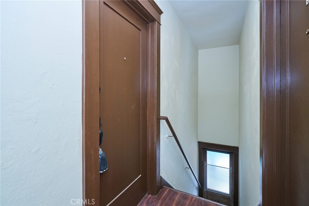 https://media.crmls.org/medias/38854d4a-ab4e-4d46-8b2f-70555ea2ab00.jpg?preset=X-Large