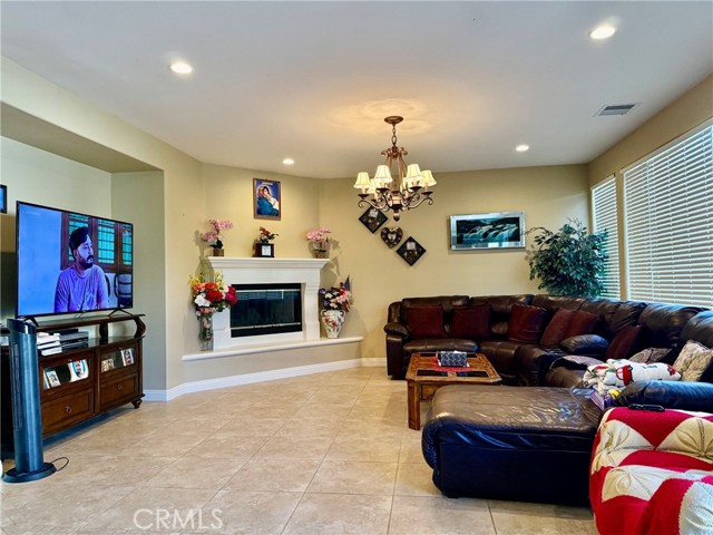 5721 Velvet Oak Court photo 11