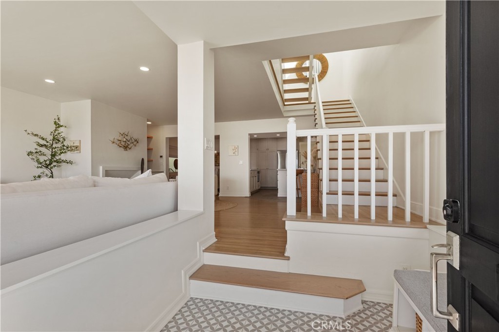 MLS #OC26051564 image #3